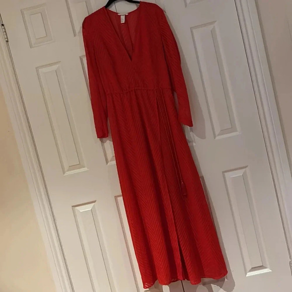 H&M Long Maci knotted sheer Red Wrap V neck Dress Sz 12 - Picture 3 of 16